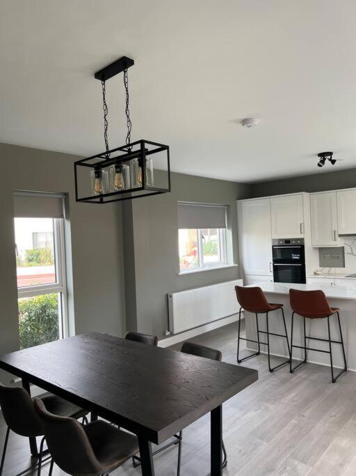 3 Bed Rooms Vip Family House ダブリン エクステリア 写真