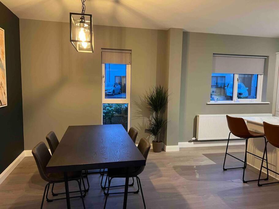 3 Bed Rooms Vip Family House ダブリン エクステリア 写真